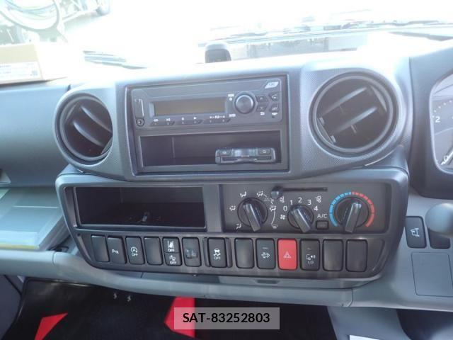 Hino DUTRO 2026-02 8561729-13