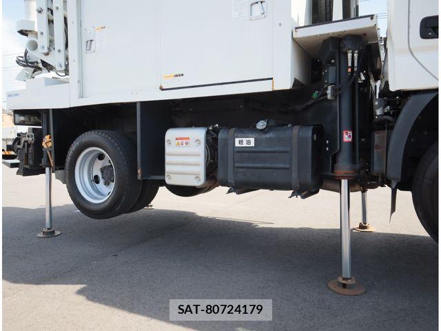 Hino DUTRO 2020-03 8561740-15
