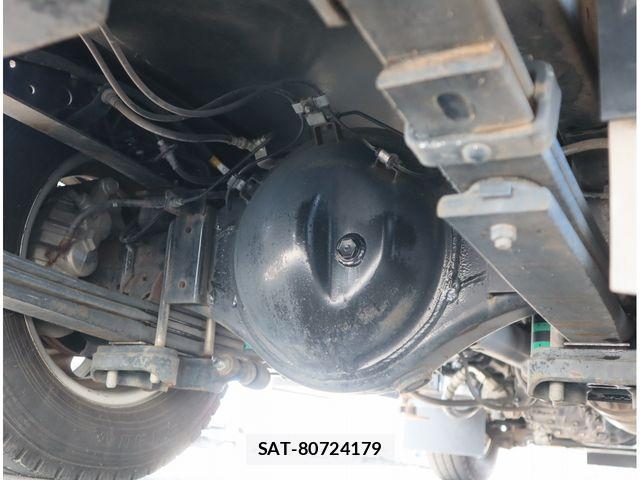 Hino DUTRO 2020-03 8561740-20
