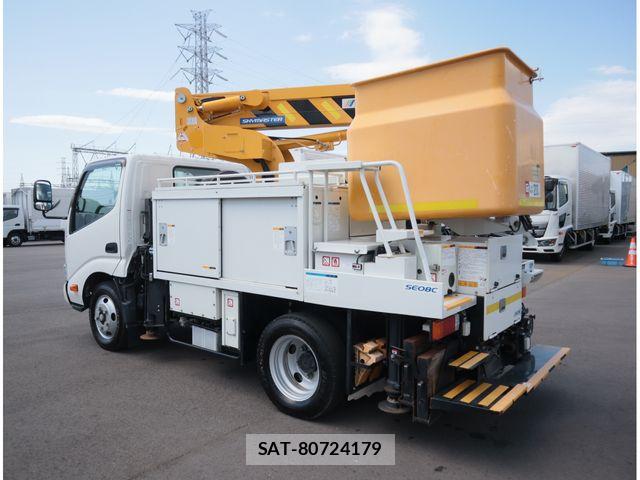 Hino DUTRO 2020-03 8561740-4