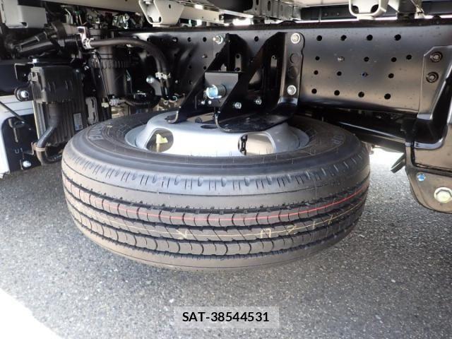 Hino DUTRO 2026-02 8561734-10