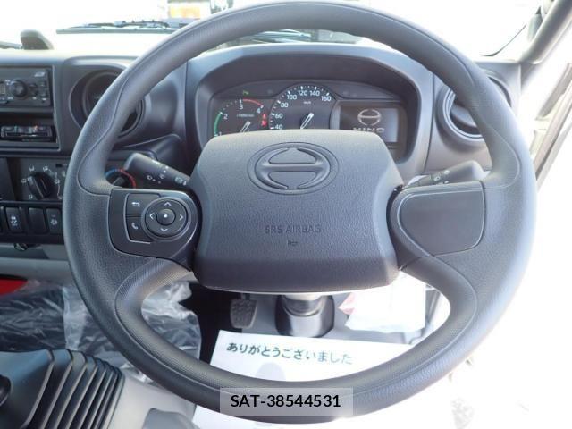 Hino DUTRO 2026-02 8561734-17