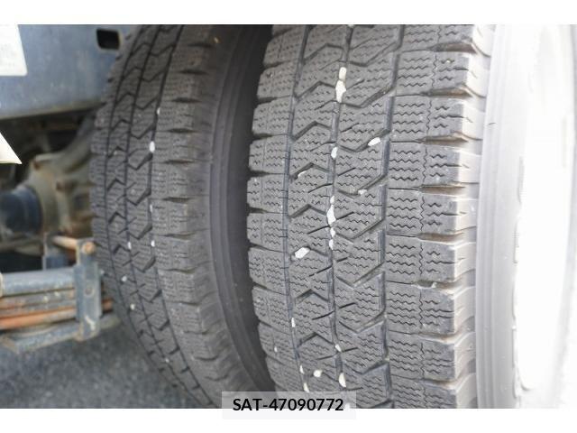 Hino DUTRO 2018-11 8561732-10