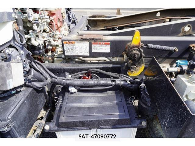 Hino DUTRO 2018-11 8561732-12
