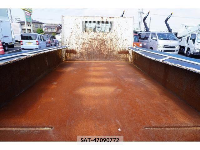 Hino DUTRO 2018-11 8561732-21