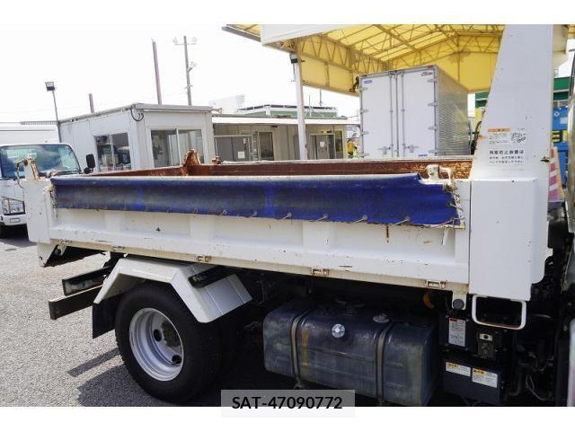 Hino DUTRO 2018-11 8561732-26