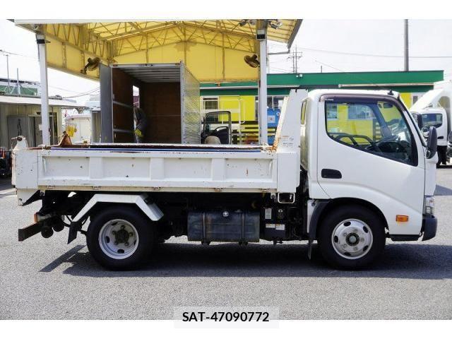 Hino DUTRO 2018-11 8561732-4