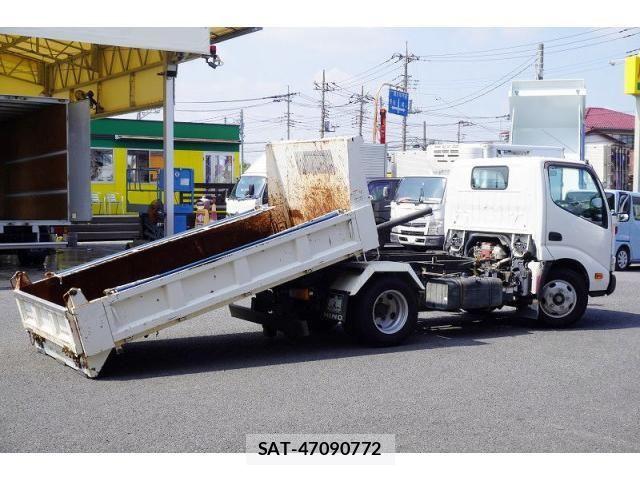 Hino DUTRO 2018-11 8561732-8