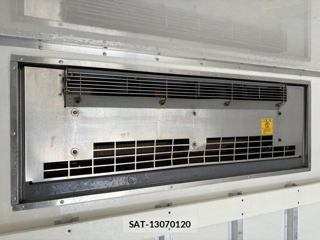 Hino DUTRO 2017-12 8561744-26