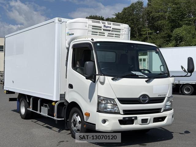 Hino DUTRO 2017-12 8561744-2