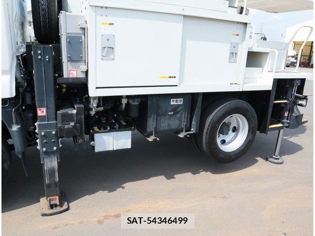 Hino DUTRO 2018-03 8561738-16