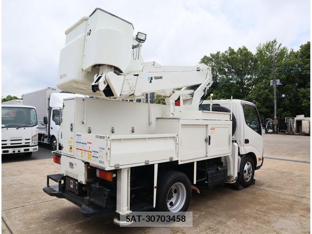 Hino DUTRO 2018-01 8561739-2