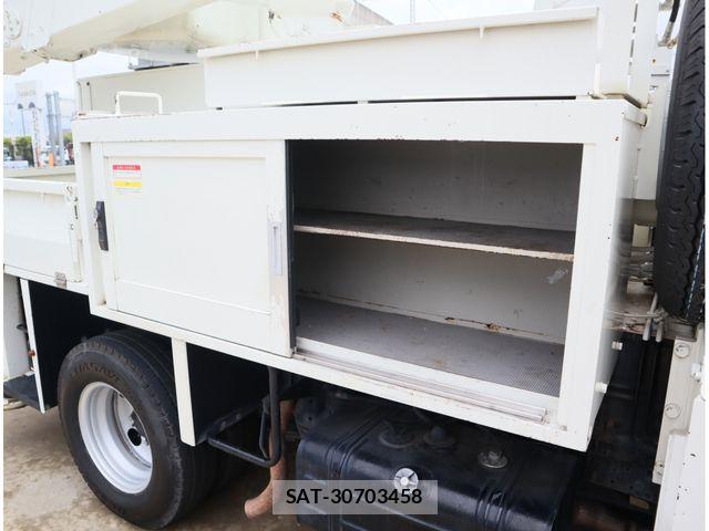 Hino DUTRO 2018-01 8561739-5