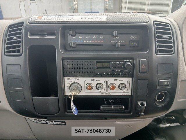 Hino DUTRO 2010-07 8561745-15