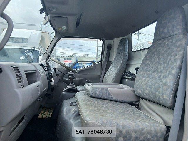 Hino DUTRO 2010-07 8561745-16