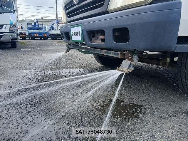 Hino DUTRO 2010-07 8561745-7