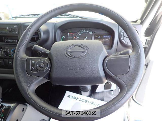 Hino DUTRO 2026-02 8561720-17