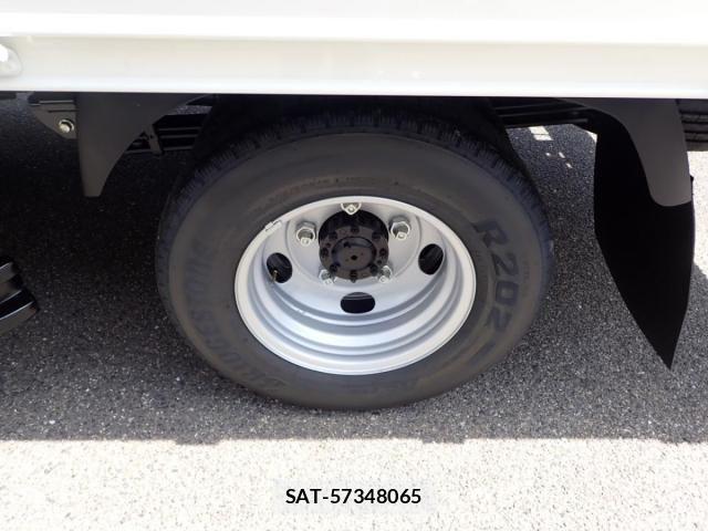 Hino DUTRO 2026-02 8561720-25