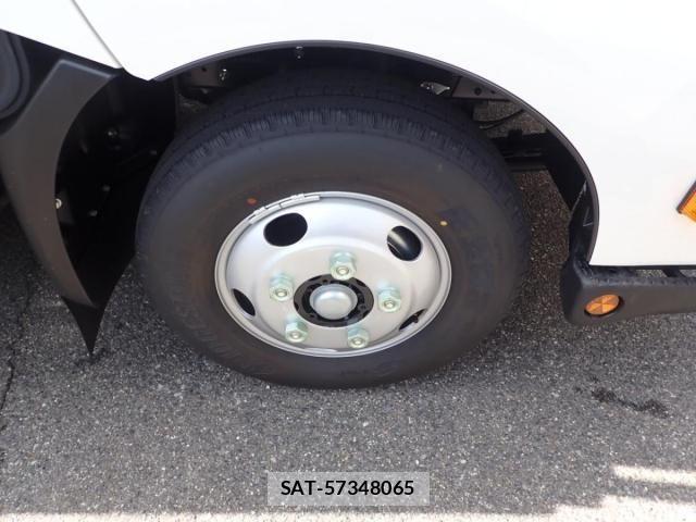 Hino DUTRO 2026-02 8561720-27