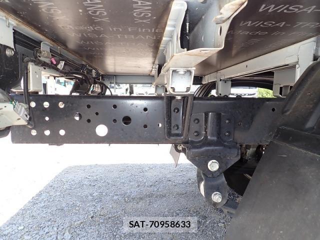 Hino DUTRO 2024-03 8561735-18