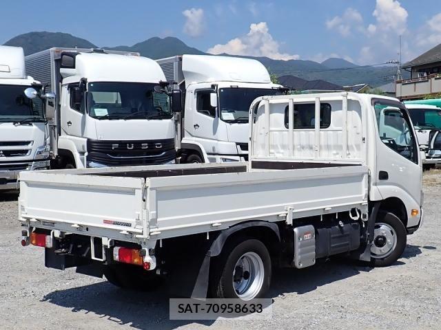 Hino DUTRO 2024-03 8561735-2