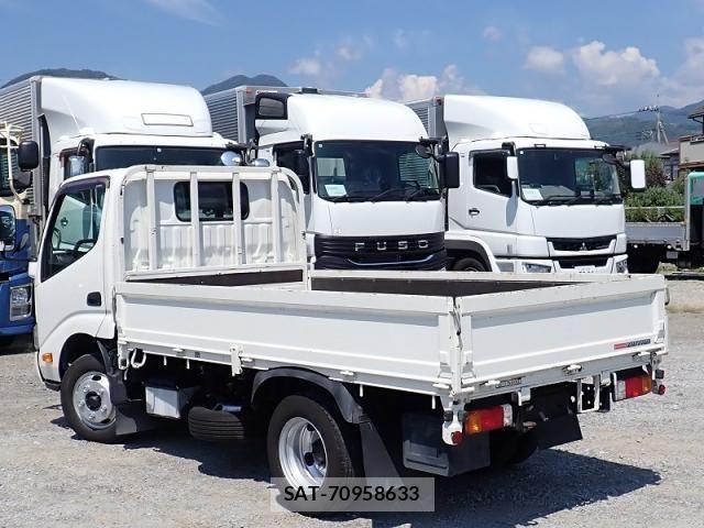 Hino DUTRO 2024-03 8561735-3