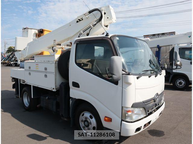Hino DUTRO 2015-03 8561741-1