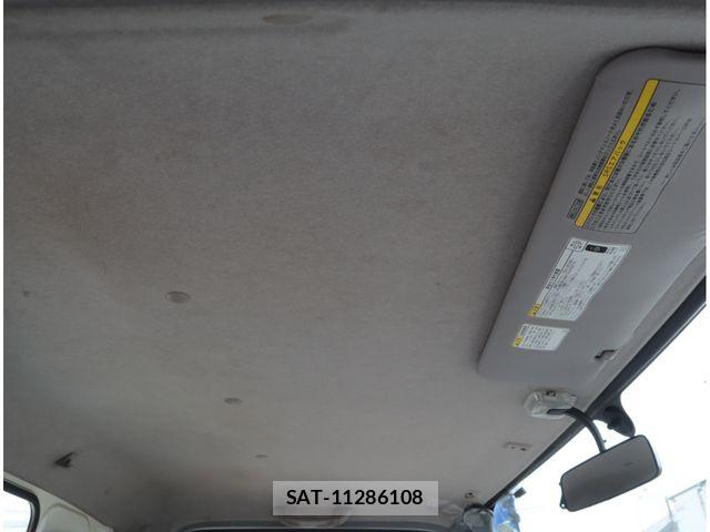 Hino DUTRO 2015-03 8561741-25