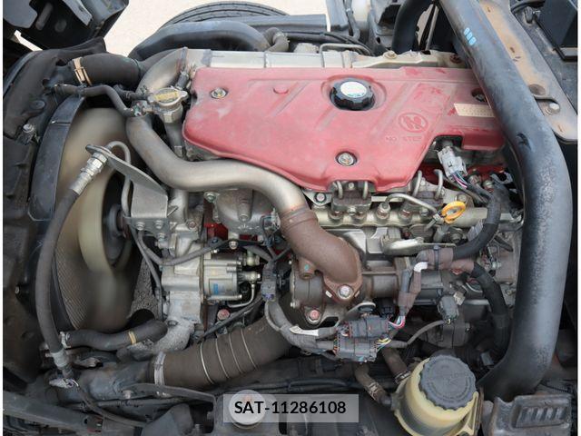 Hino DUTRO 2015-03 8561741-28