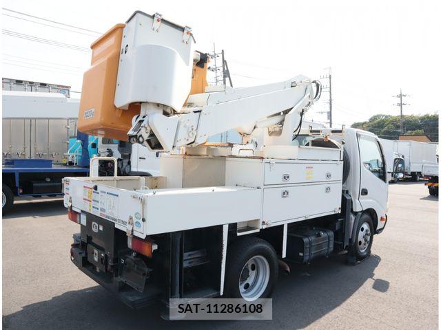 Hino DUTRO 2015-03 8561741-2