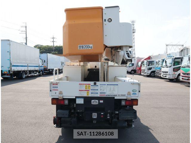 Hino DUTRO 2015-03 8561741-3