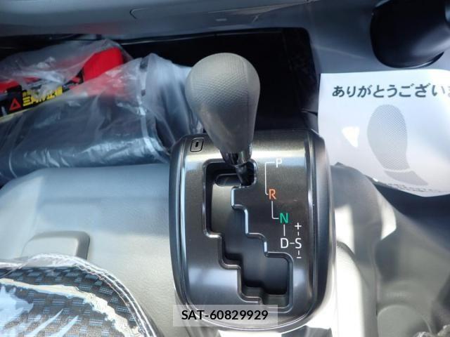 Hino DUTRO 2026-02 8561728-14