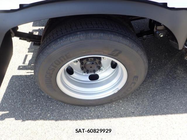 Hino DUTRO 2026-02 8561728-26