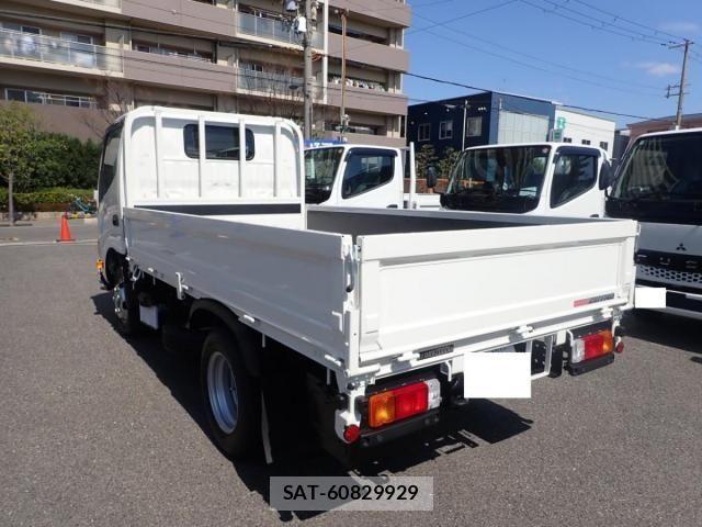 Hino DUTRO 2026-02 8561728-2