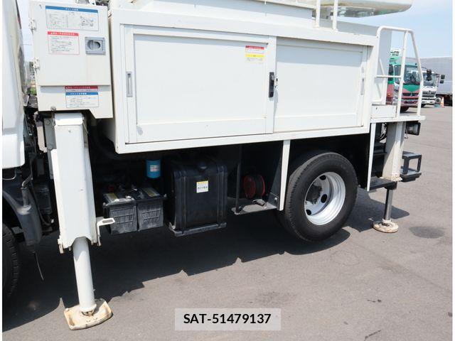 Hino DUTRO 2018-01 8561737-18