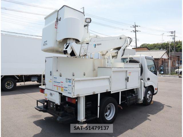 Hino DUTRO 2018-01 8561737-2