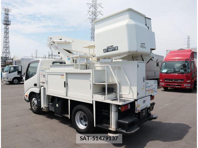 Hino DUTRO 2018-01 8561737-4