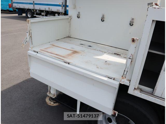 Hino DUTRO 2018-01 8561737-6