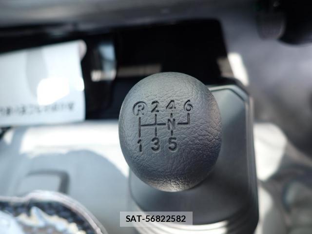 Hino DUTRO 2026-02 8561733-14