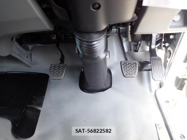 Hino DUTRO 2026-02 8561733-23