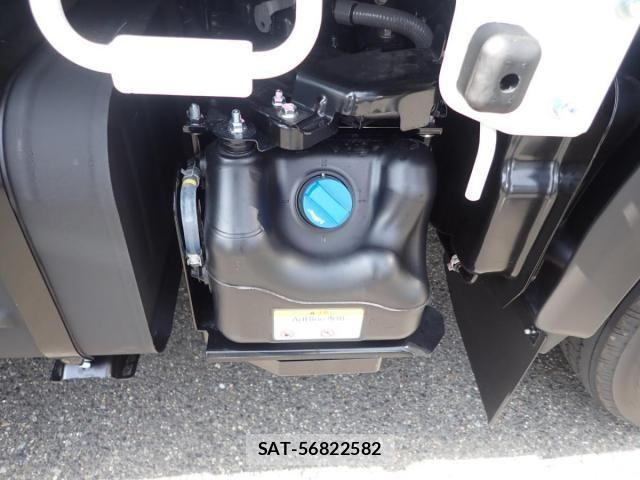 Hino DUTRO 2026-02 8561733-8