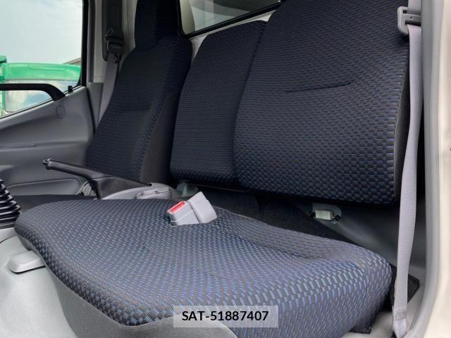 Hino DUTRO 2024-07 8561730-15
