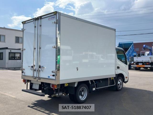 Hino DUTRO 2024-07 8561730-2