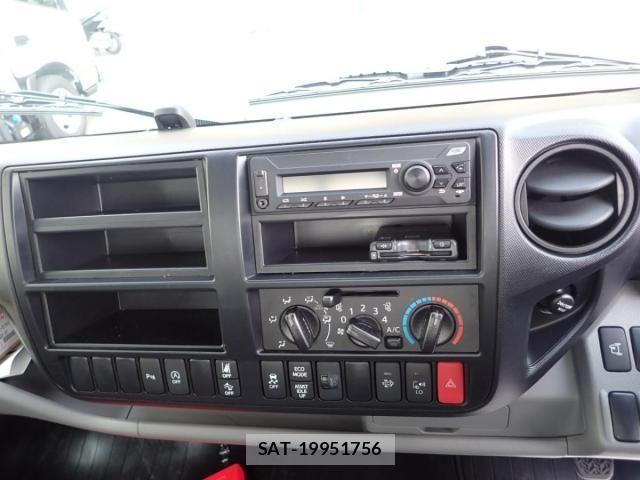 Hino DUTRO 2026-02 8561723-13
