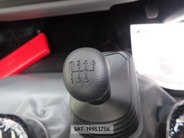 Hino DUTRO 2026-02 8561723-14