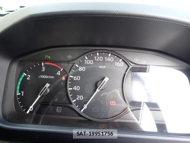 Hino DUTRO 2026-02 8561723-18