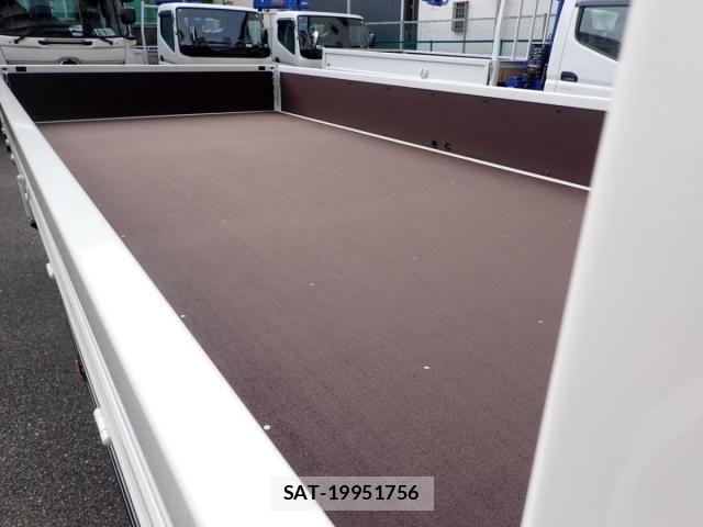 Hino DUTRO 2026-02 8561723-5