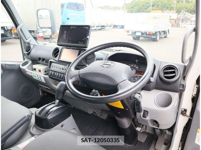 Hino DUTRO 2015-03 8561746-22