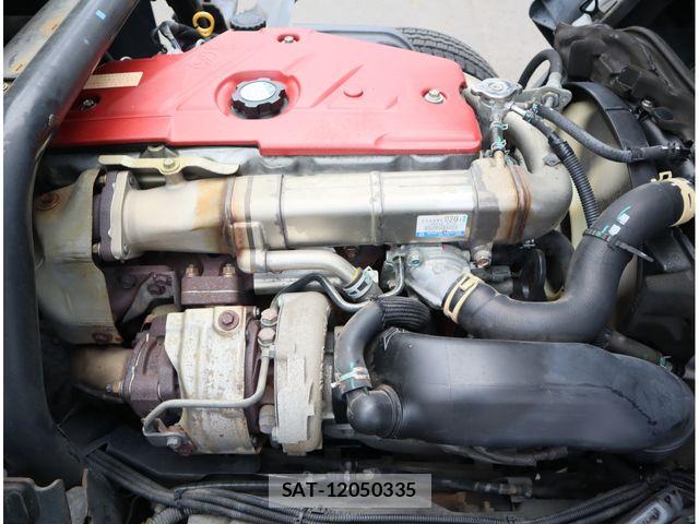 Hino DUTRO 2015-03 8561746-28