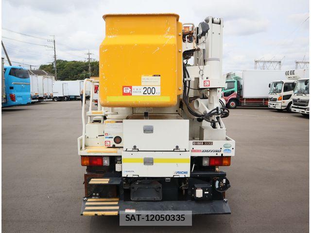 Hino DUTRO 2015-03 8561746-3